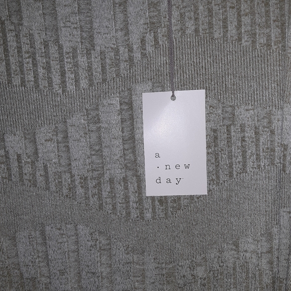 Jacquard Olive Green Tank Top - Picture 5 of 5